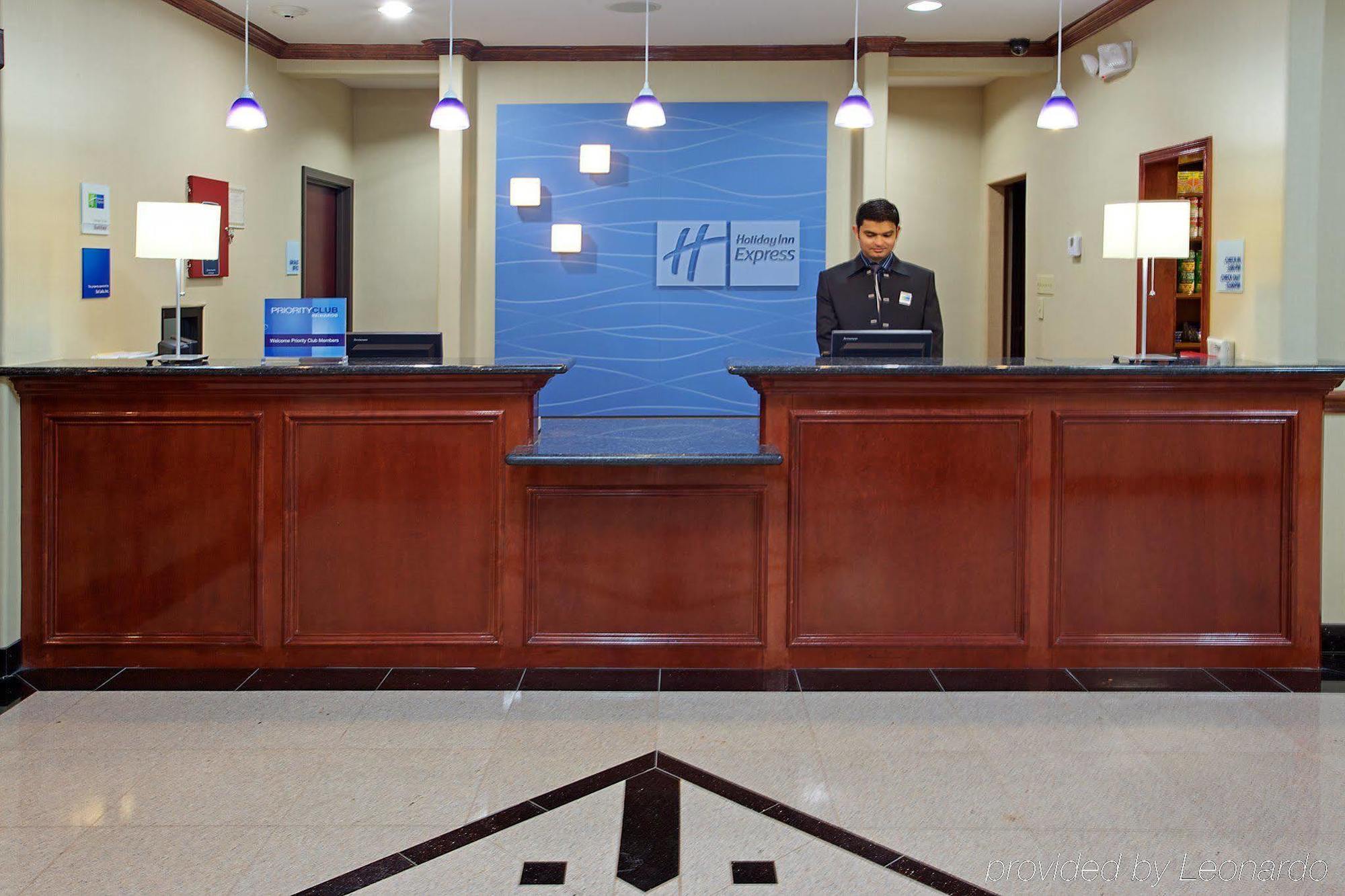 Holiday Inn Express Hotel & Suites Waller By Ihg Buitenkant foto