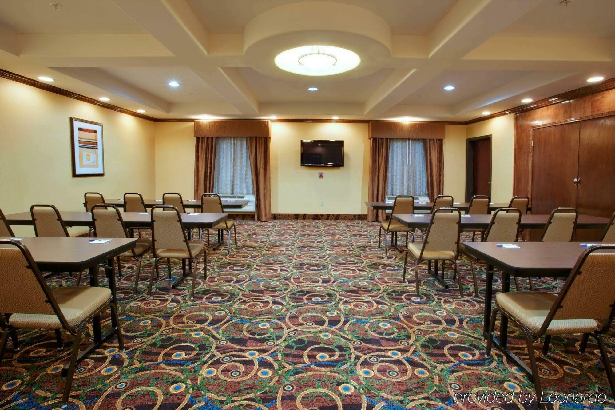 Holiday Inn Express Hotel & Suites Waller By Ihg Buitenkant foto